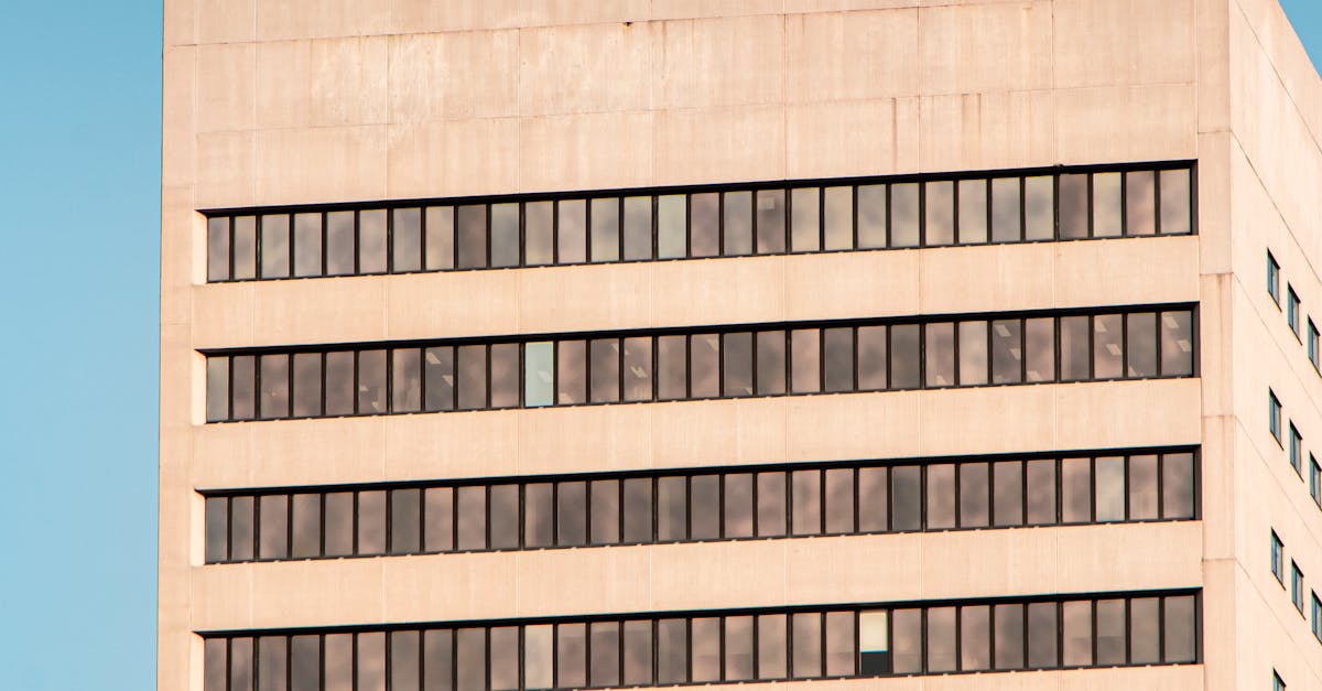 Assessing the Impact of Window Design on Security Measures